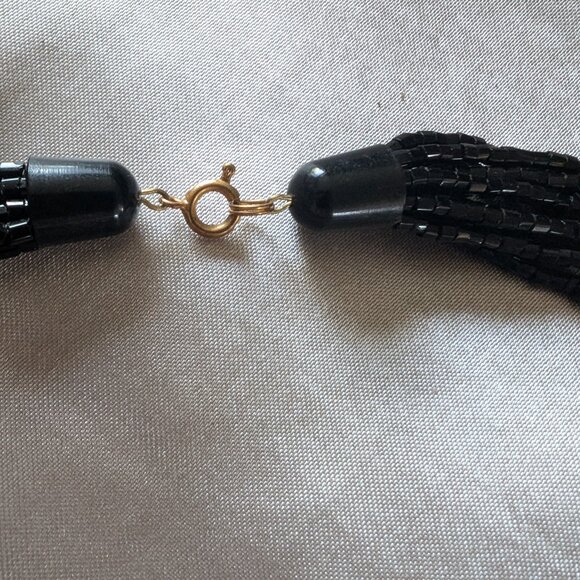 Vintage shiny black necklace/beaded earrings/bracelet - Picture 7 of 8